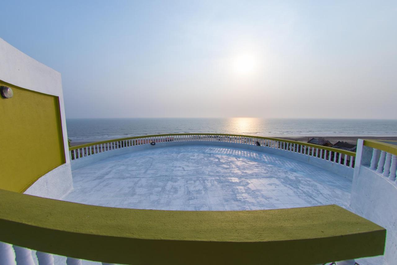 Villa Infinity By The Sea Murud  Exterior photo